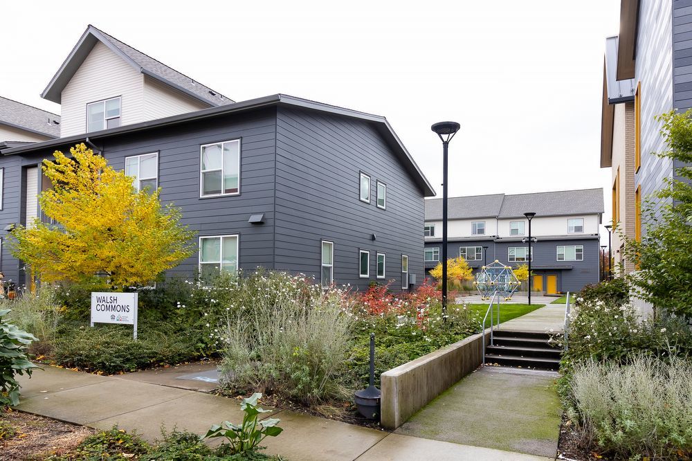 2400 SE Willard Milwaukie, OR 97222 Property Management Co.